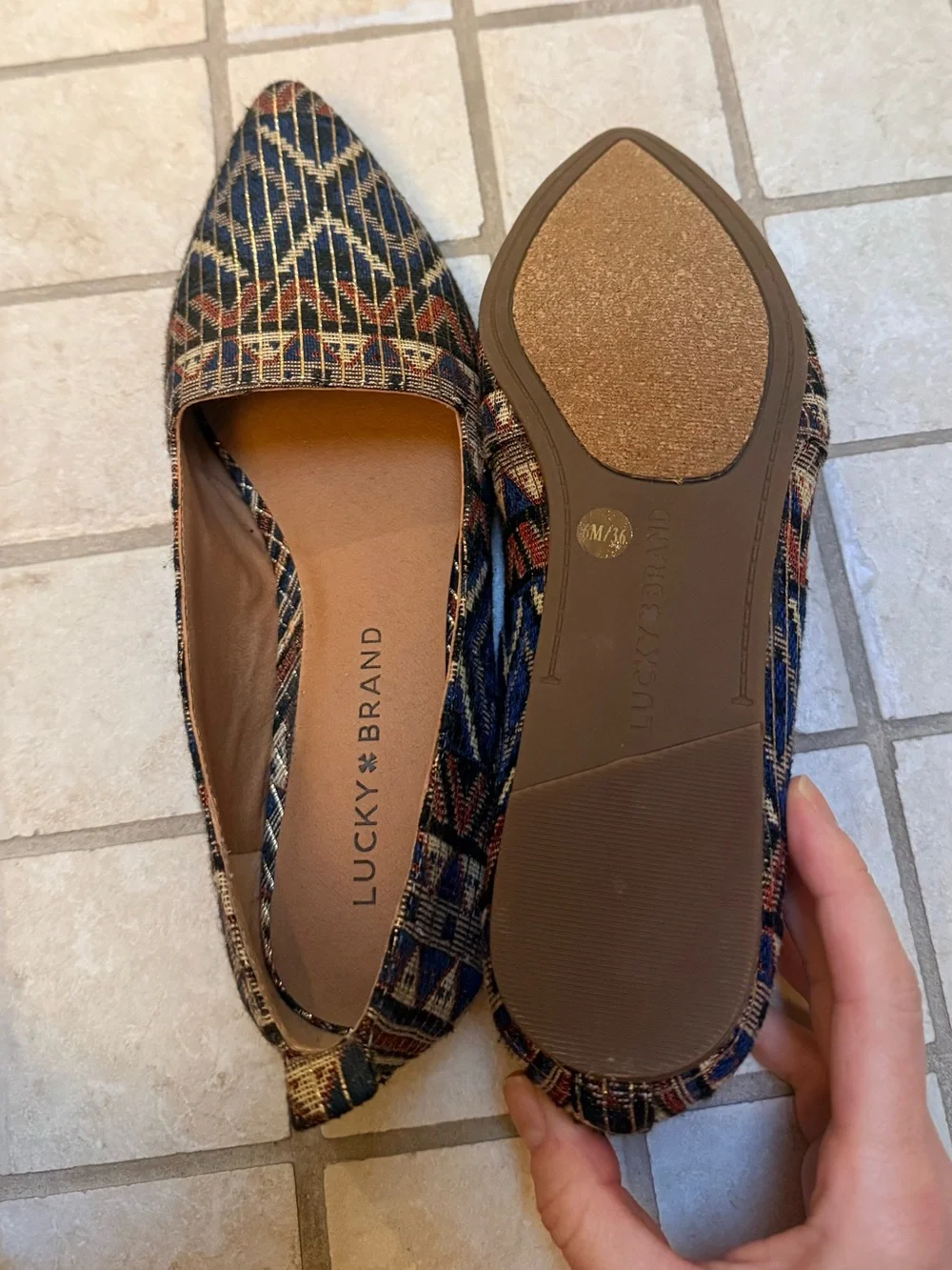 Woven Pointed-Toe Lucky Brand Flats in Navy, Red, and Gold - size 6